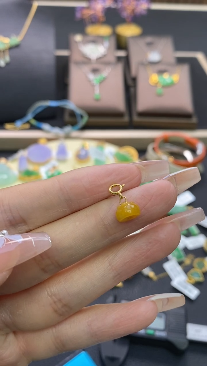 【闪购商品】翡翠颈饰18K金镶嵌净货15936