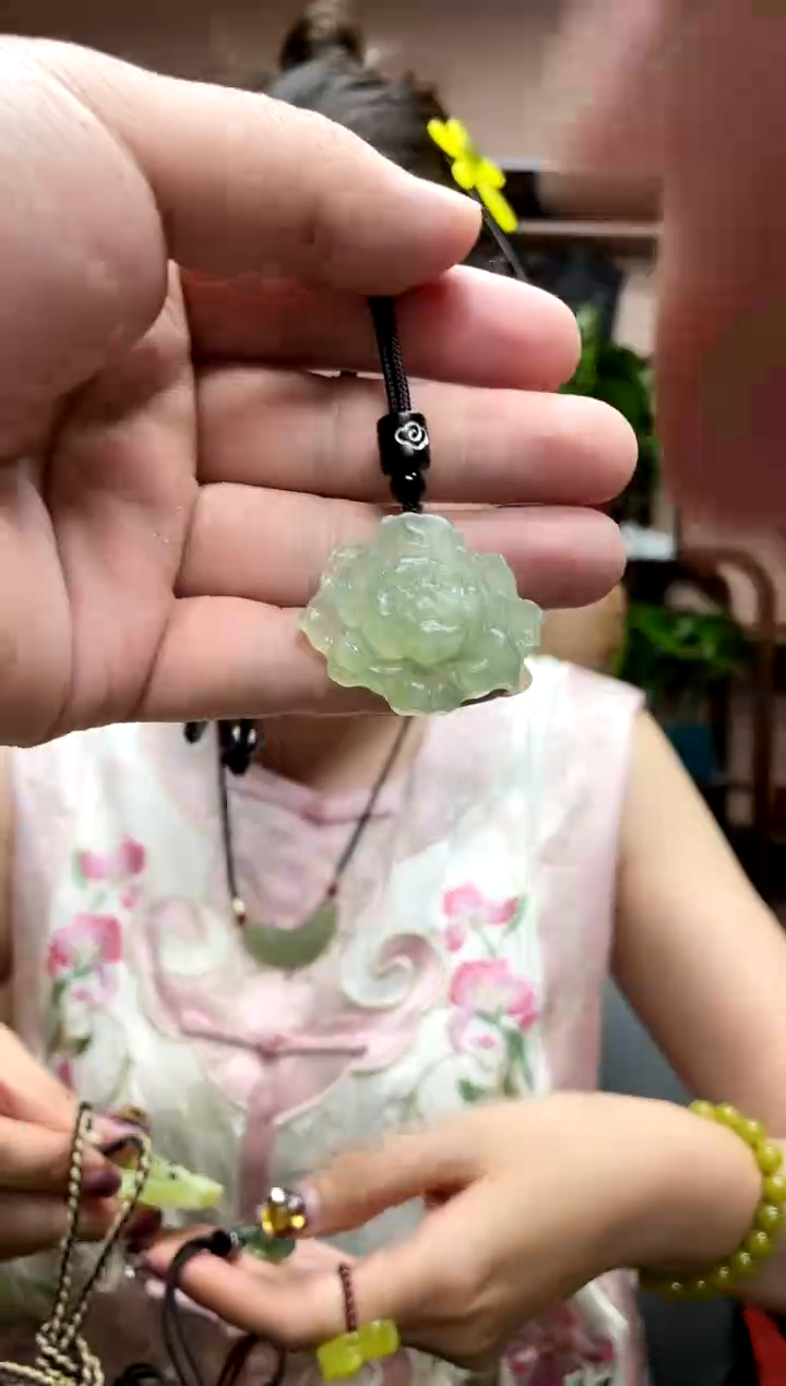 岫玉未镶嵌吊坠多样性发货其中发一