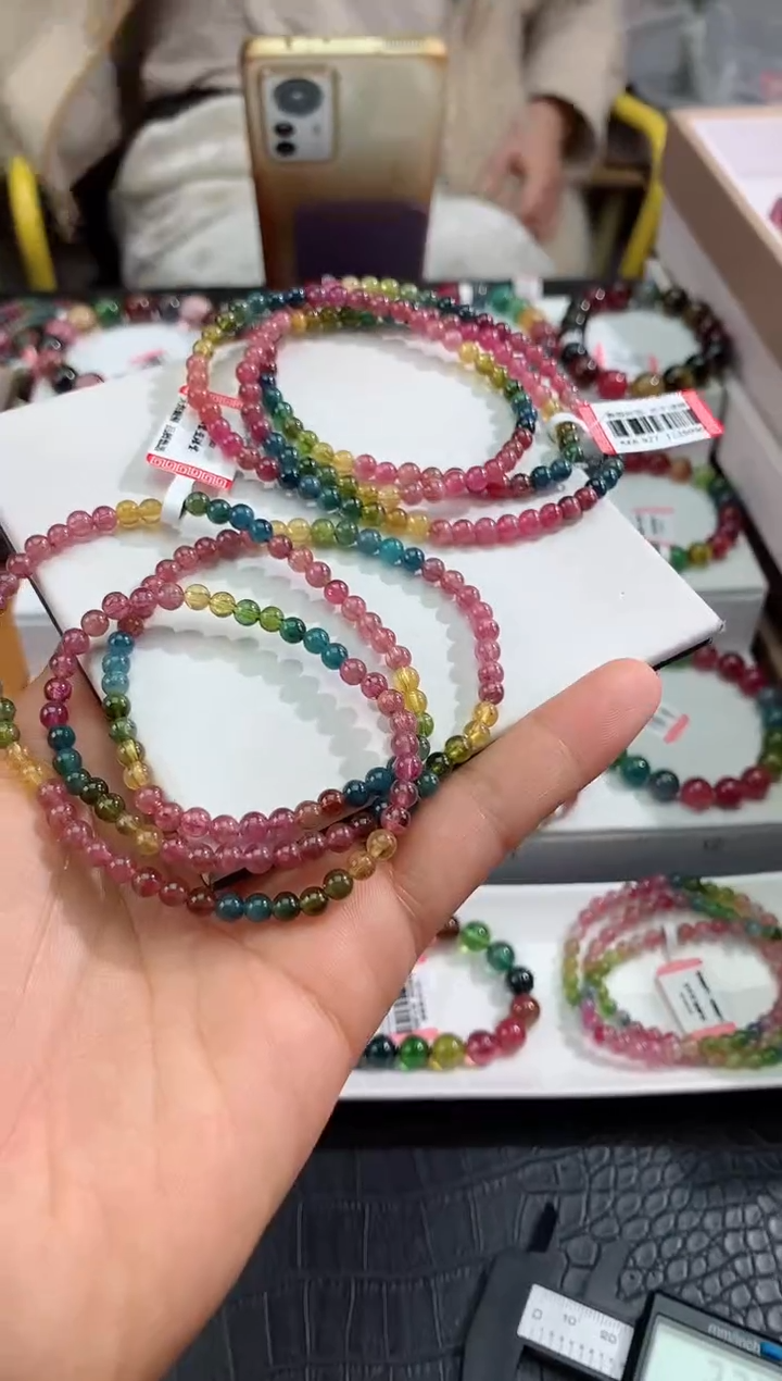 【闪购商品】碧玺手链未镶嵌多样性发一条