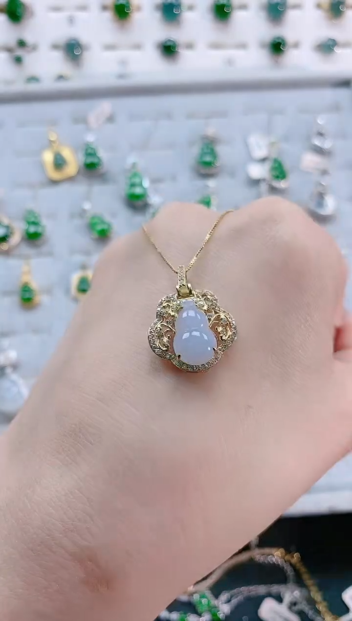 【闪购商品】翡翠颈饰银S925镶嵌天然翡翠