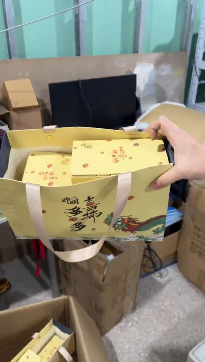 昨明龙纹玻璃壶+玻璃杯（宠粉价格）