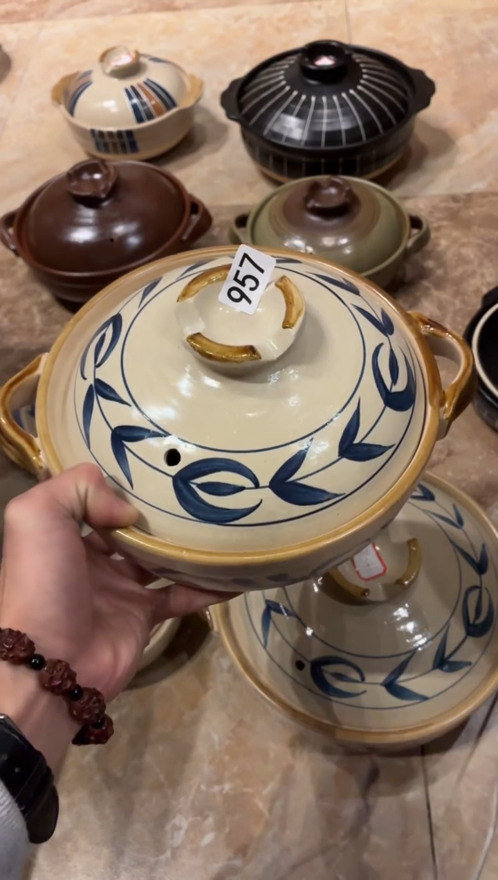 瓷片-*子957手绘唐草砂锅1个