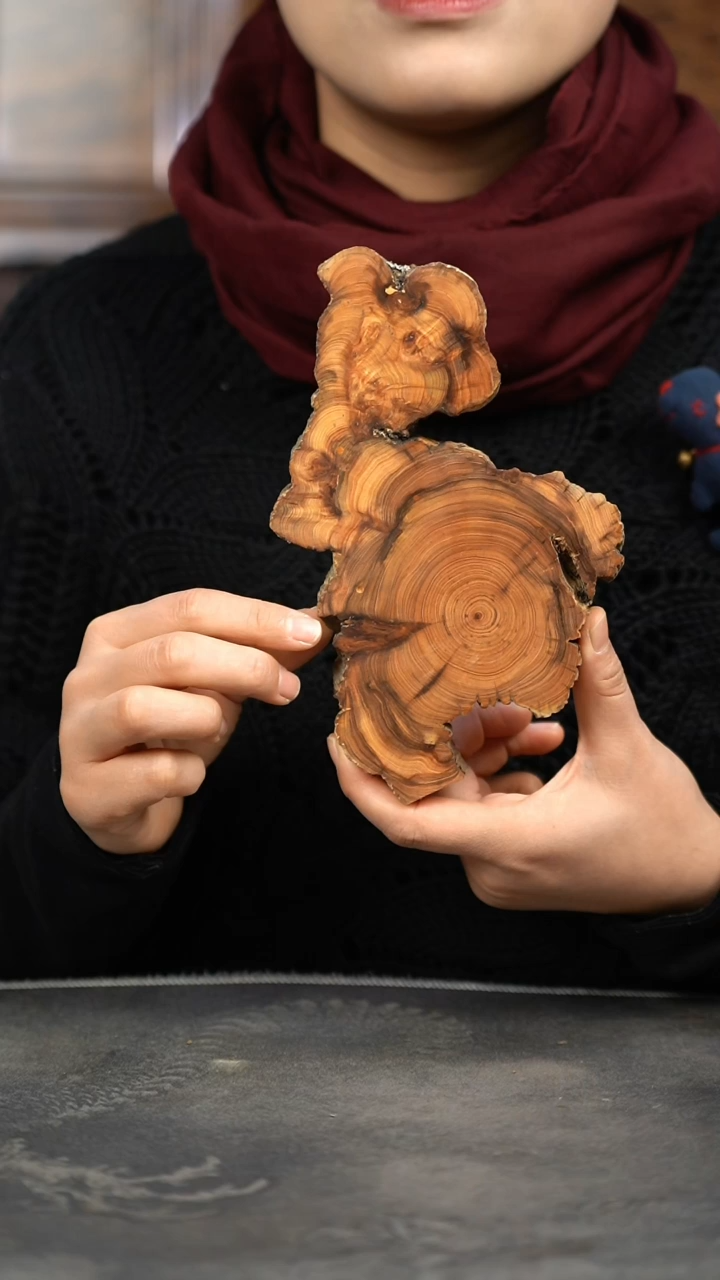 【闪购商品】柏木（崖柏）木雕淳化黑油崖柏香片杯垫761