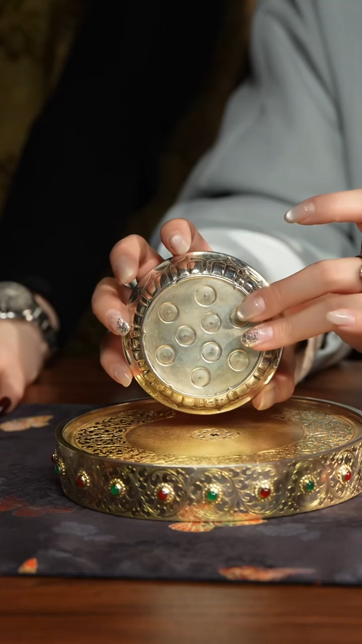 【闪购商品】D呆坐银壶单盖置盖置