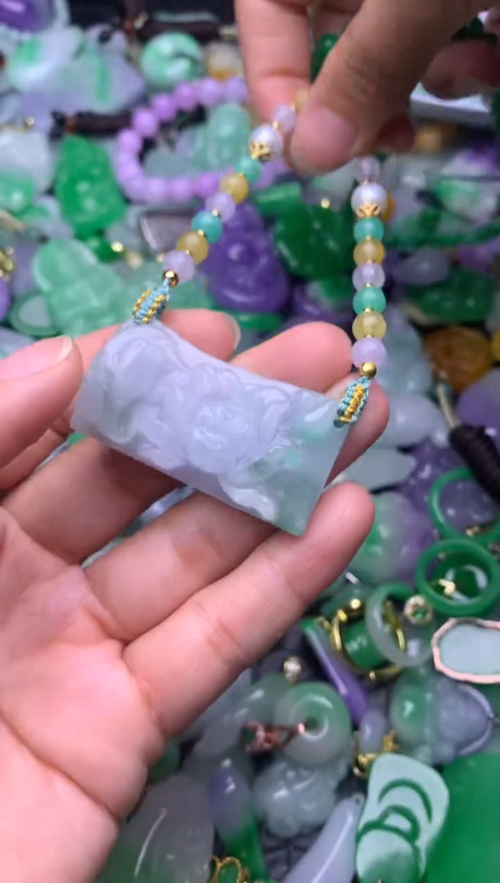 颈饰未镶嵌翡翠缅甸翡翠吊坠