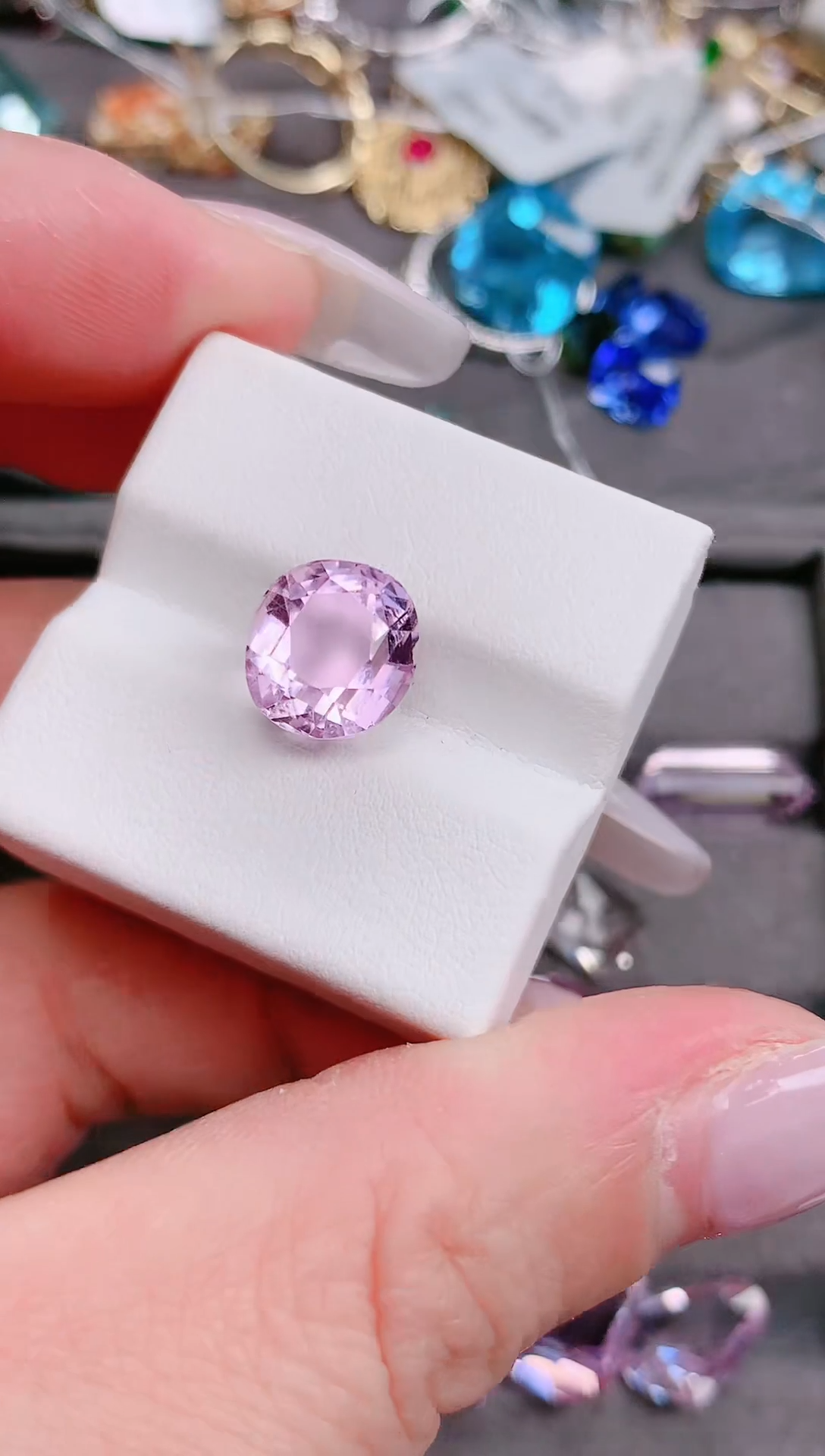 未镶嵌锂辉石裸石阳****％5.6ct