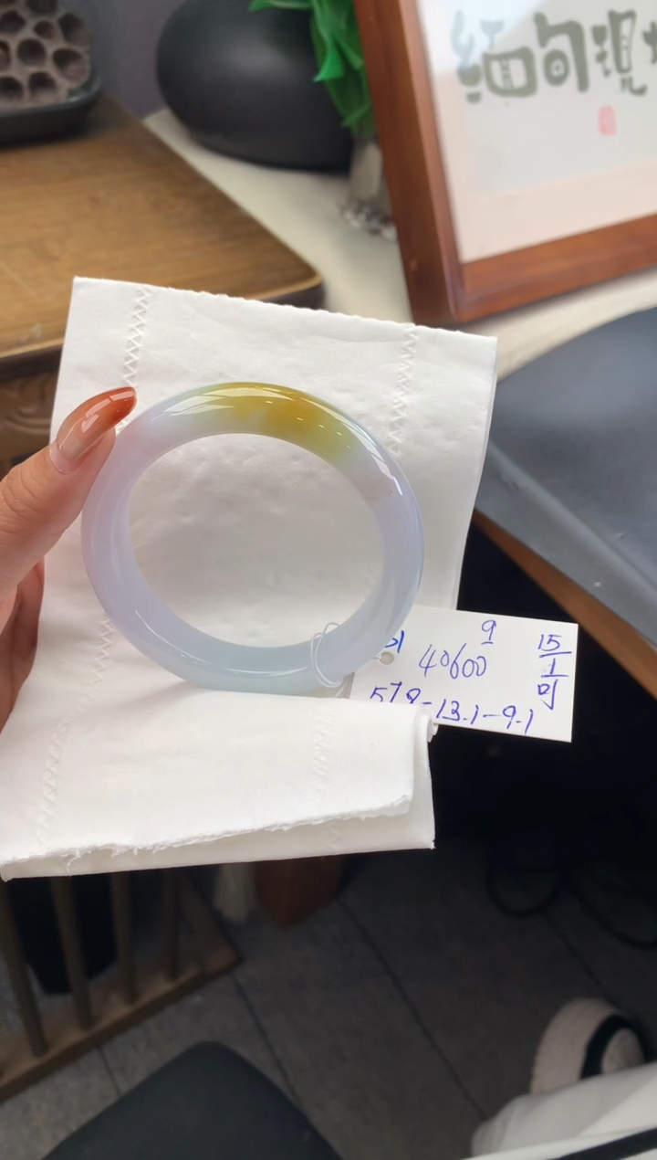 【闪购商品】翡翠手镯未镶嵌手镯