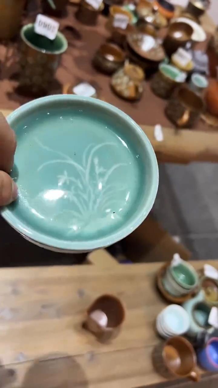 龙泉窑天青玉兰圆小果盘