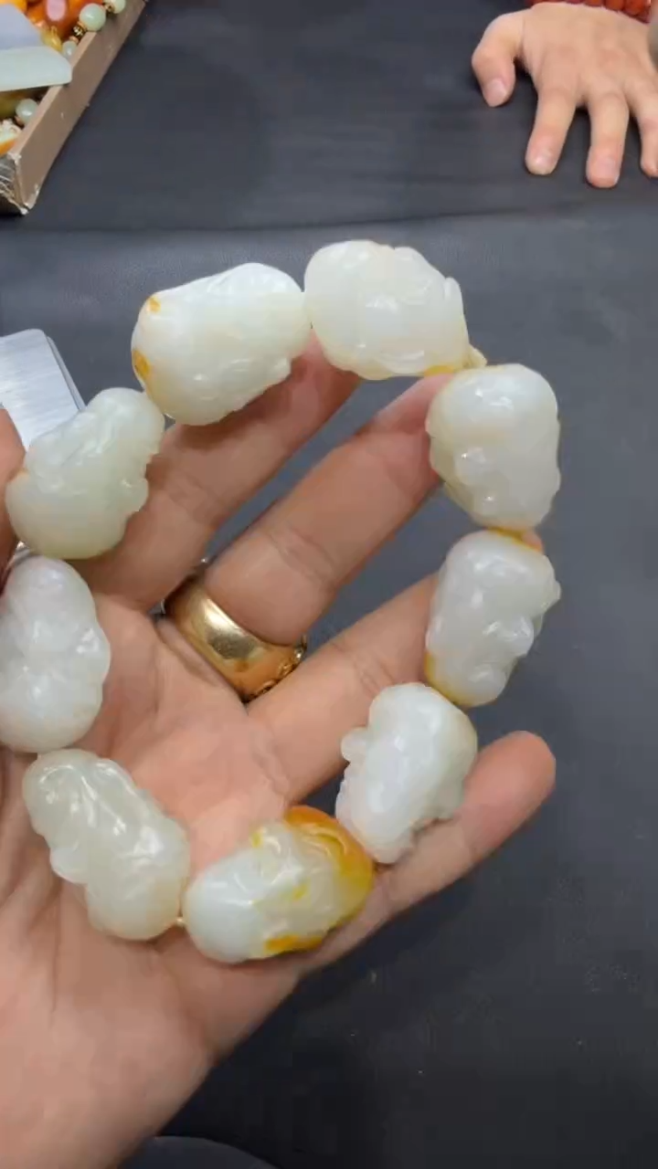 颈饰未镶嵌和田玉肉*龙17