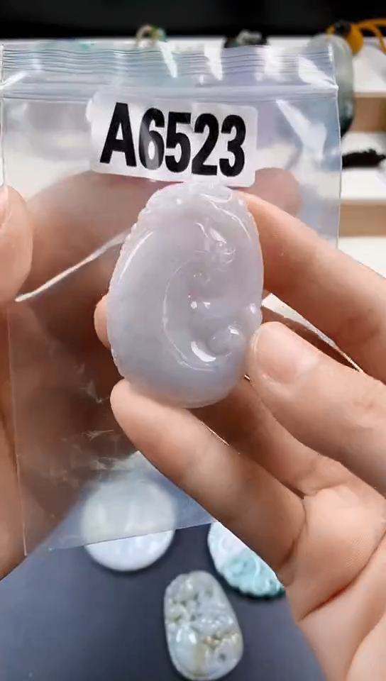 颈饰未镶嵌翡翠天然翡翠吊坠挂件
