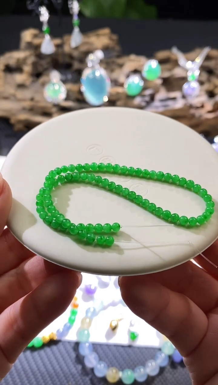 【闪购商品】翡翠把件未镶嵌散珠多样性发其一（单颗）