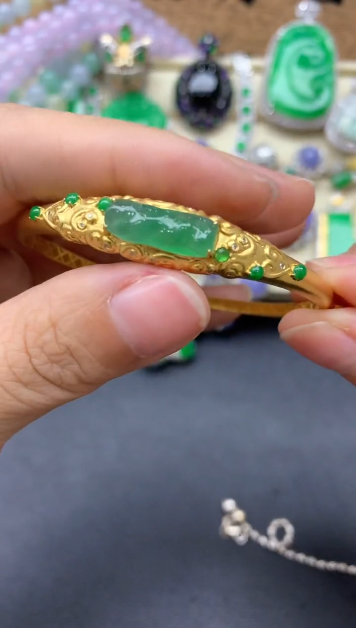 【闪购商品】翡翠手镯18K金镶嵌574-中国好珍宝