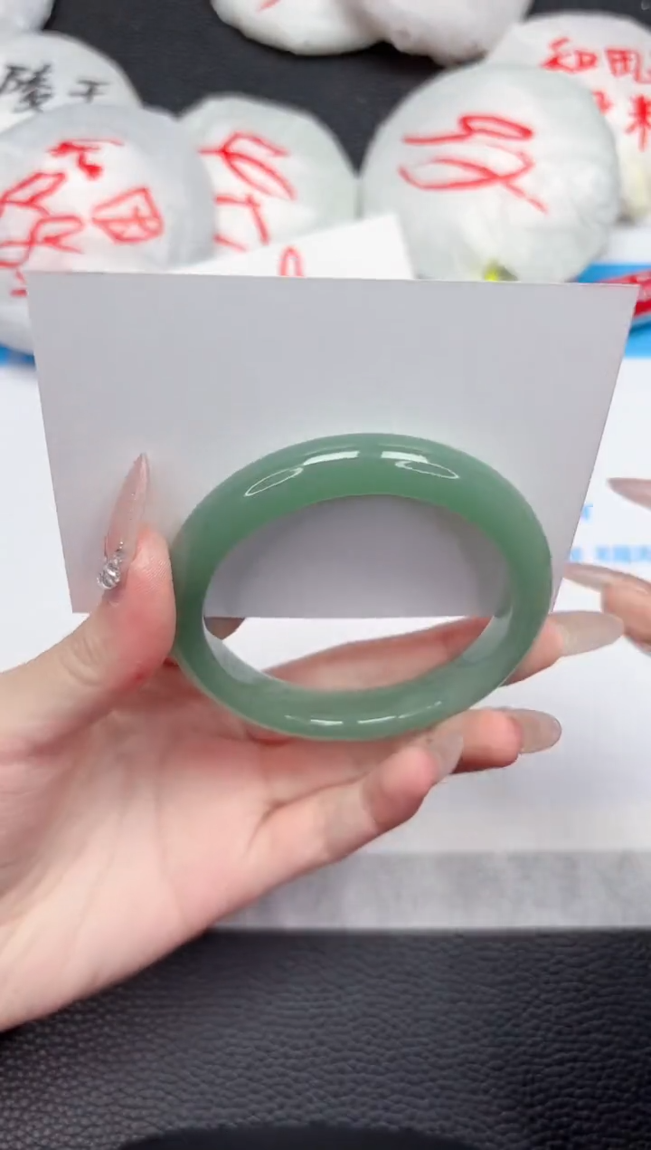 【闪购商品】石英质玉手镯未镶嵌411-52.7