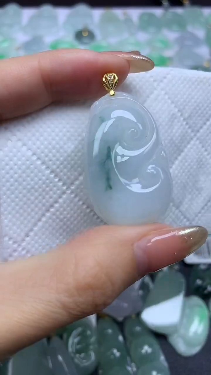 颈饰未镶嵌翡翠A货