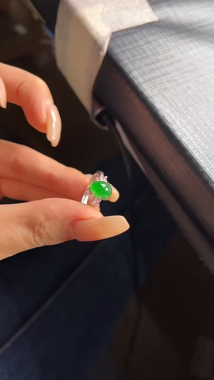 【闪购商品】翡翠颈饰未镶嵌100635614