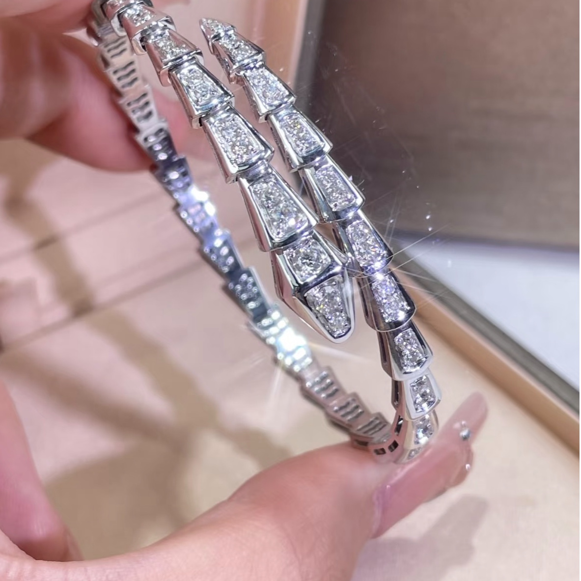 925银手镯 蛇形手镯 轻奢镶钻