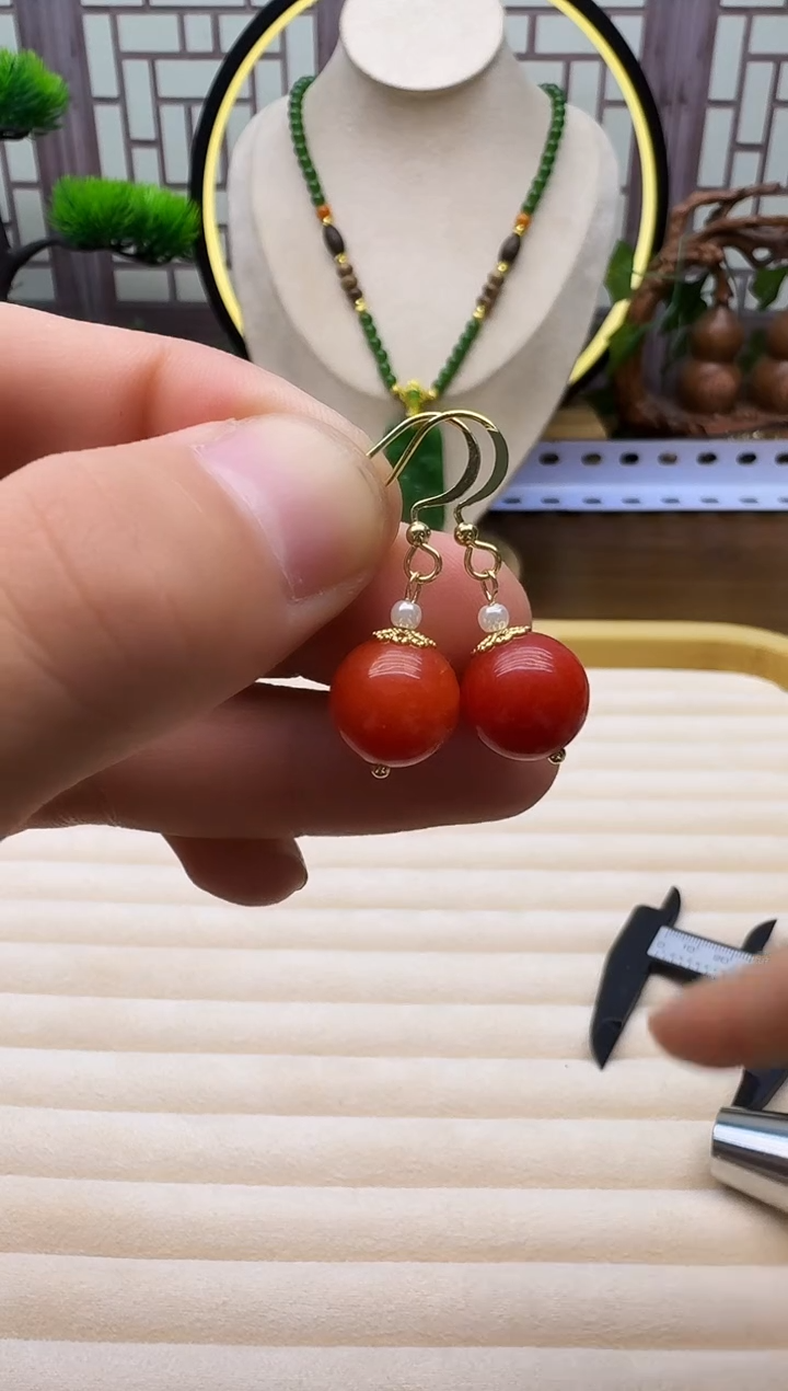 14K金镶嵌翡翠耳饰E68       