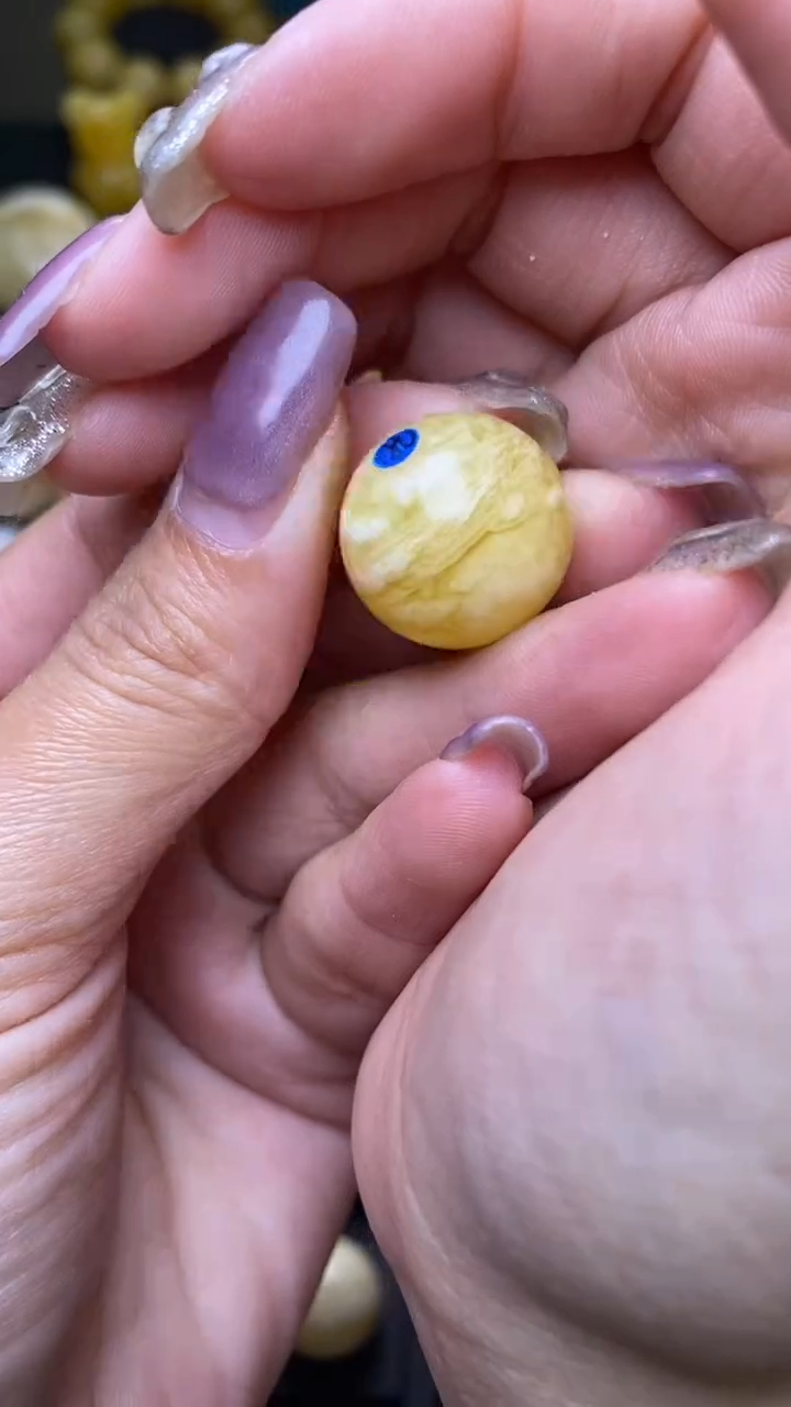 【闪购商品】琥珀裸石未镶嵌小葵.75