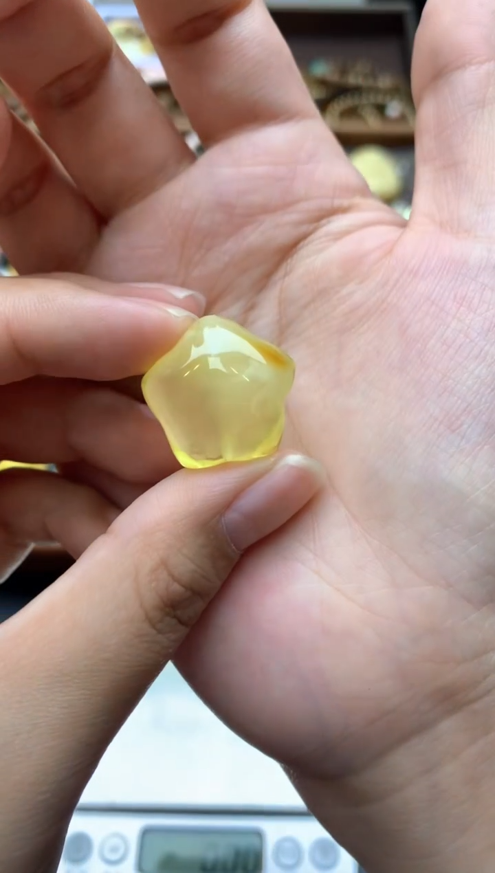 【闪购商品】琥珀珠宝奇石未镶嵌036琥珀蜜蜡花粉有纹小坑介意勿拍