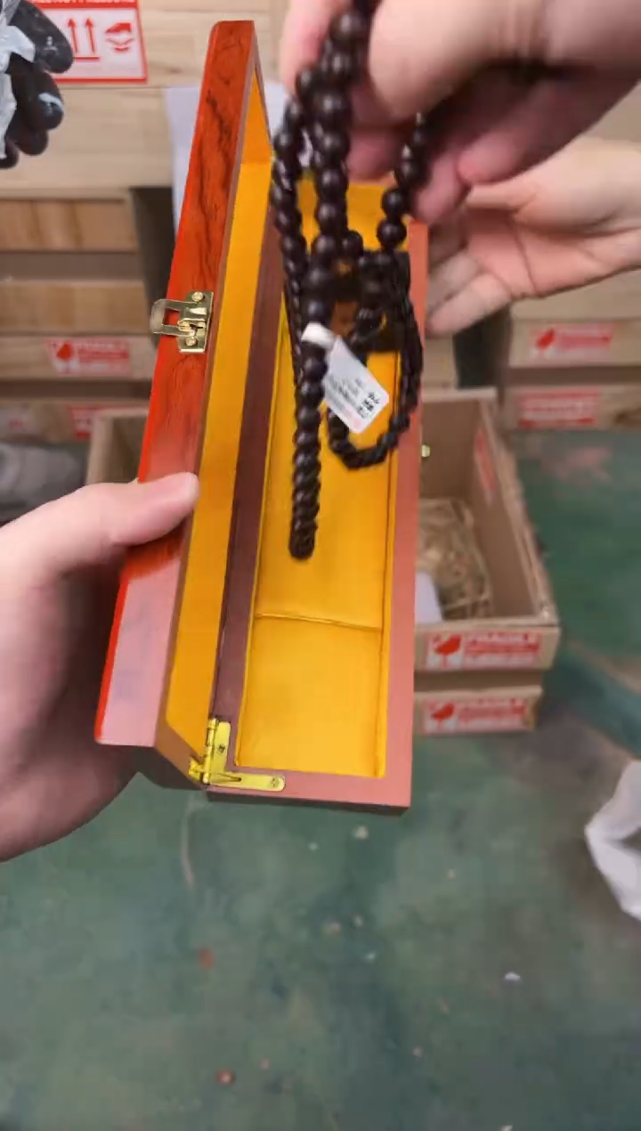 禧一文玩木作类材质手串无礼盒sp242
