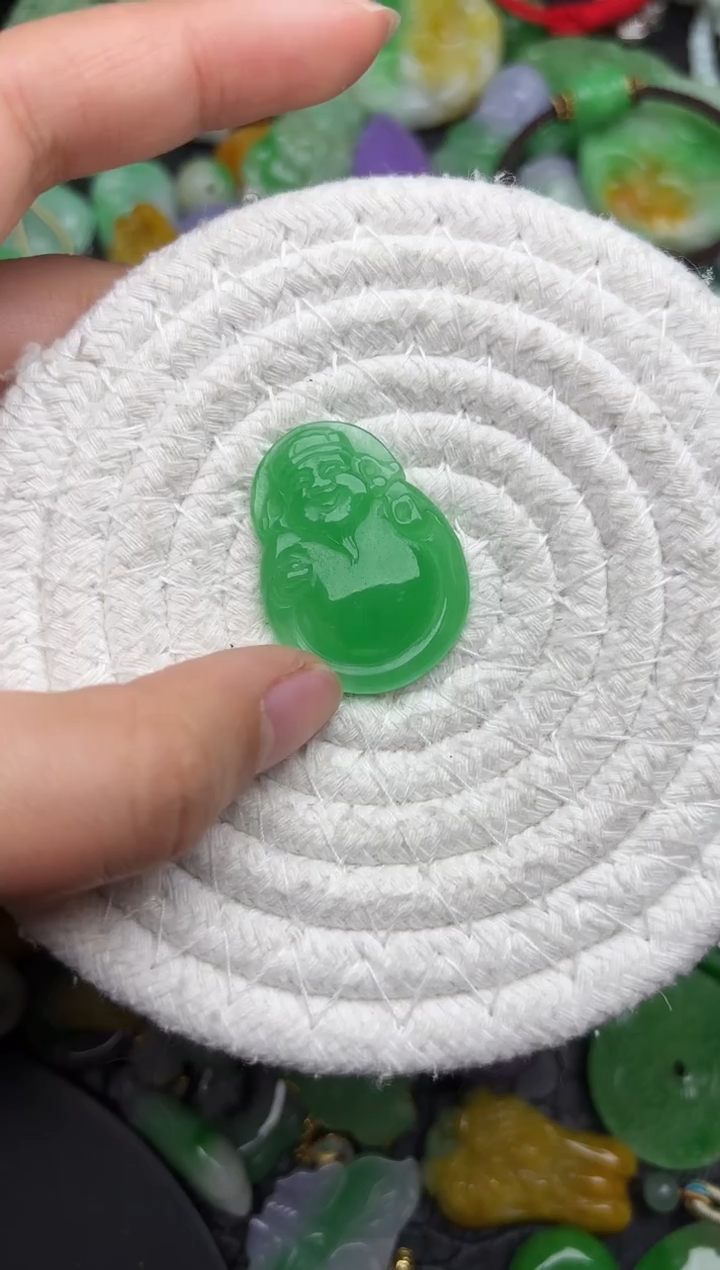 颈饰未镶嵌翡翠缅甸翡翠吊坠