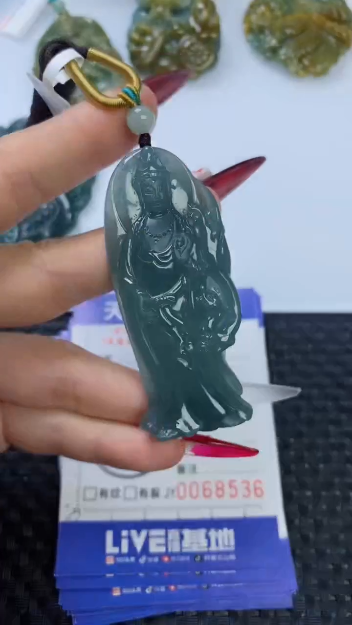 【闪购商品】翡翠颈饰未镶嵌111111111111111