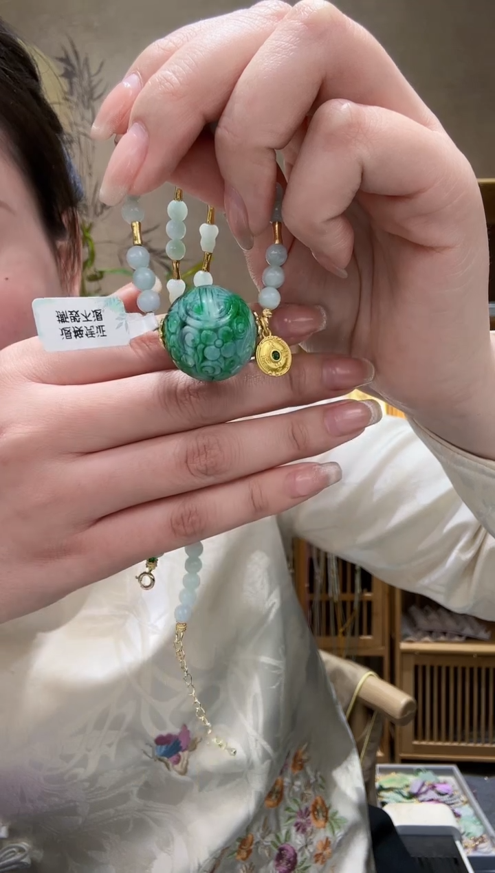 【闪购商品】翡翠颈饰未镶嵌吊坠