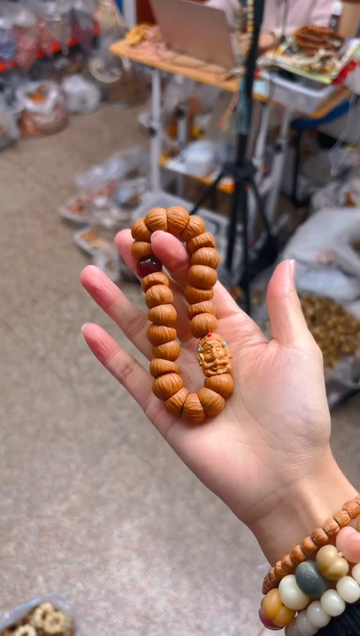 吊坠猴头核桃E20  E20 大肠