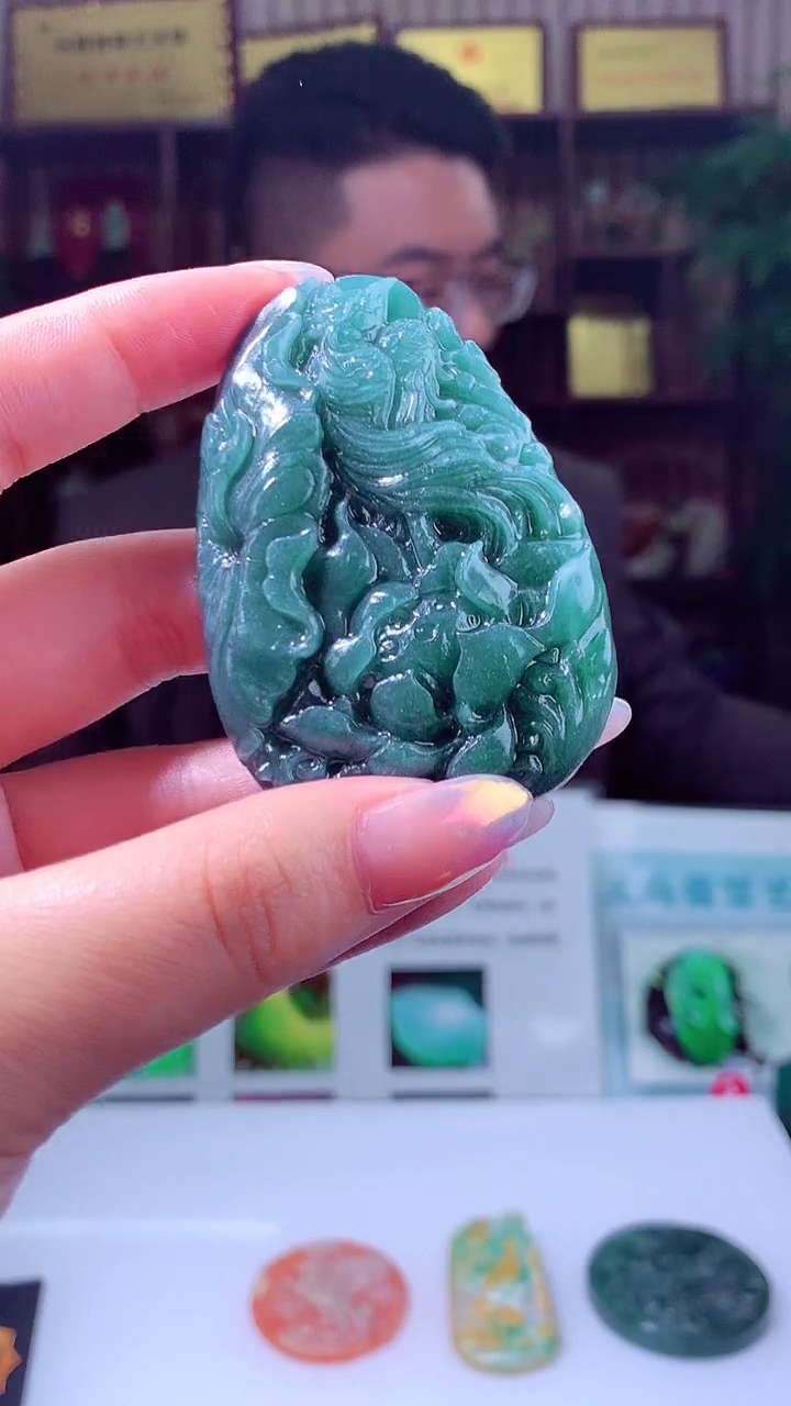 定制翡翠未镶嵌天然翡翠（拍一发一）