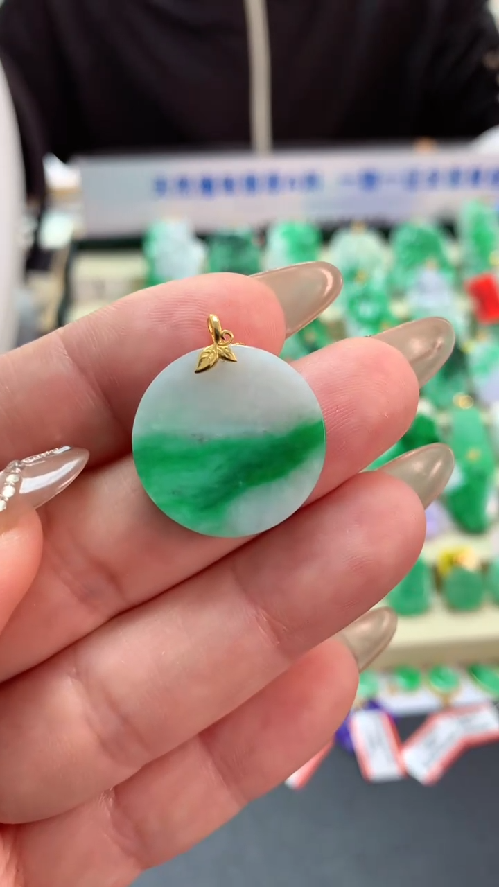 【闪购商品】翡翠吊坠(不含链)18K金镶嵌挂件