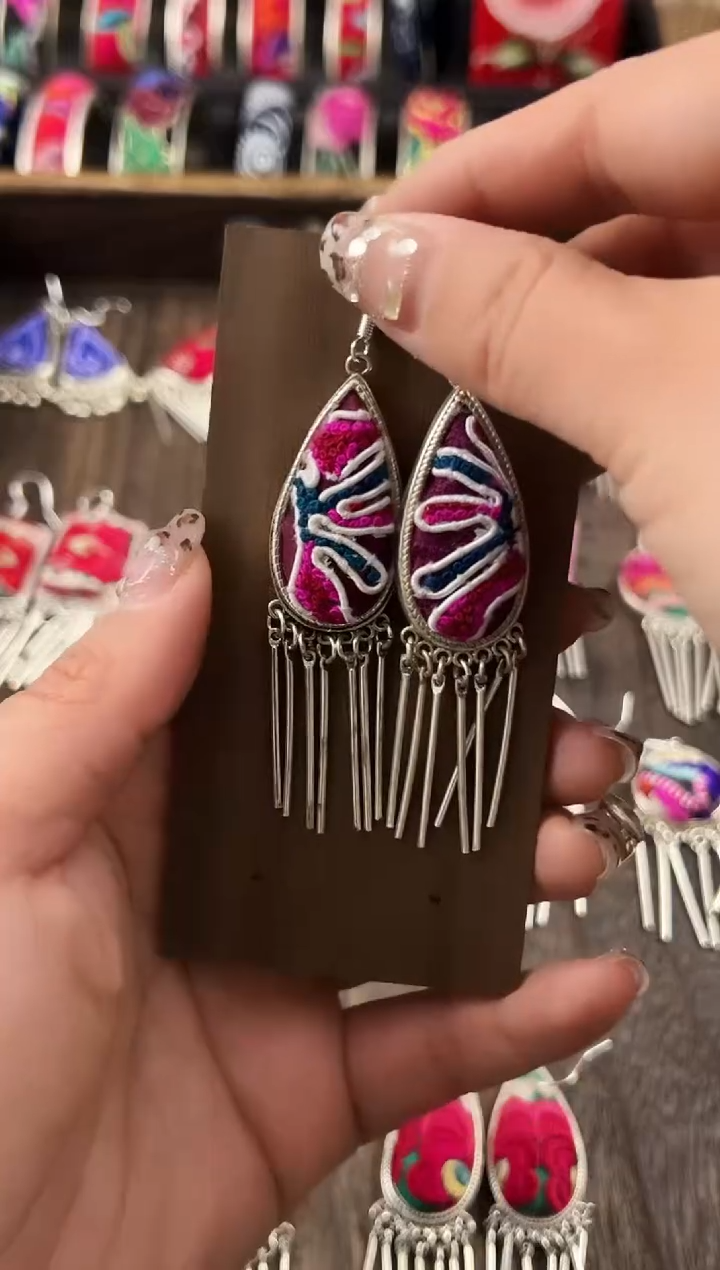 【闪购商品】织绣民族风老绣饰品487