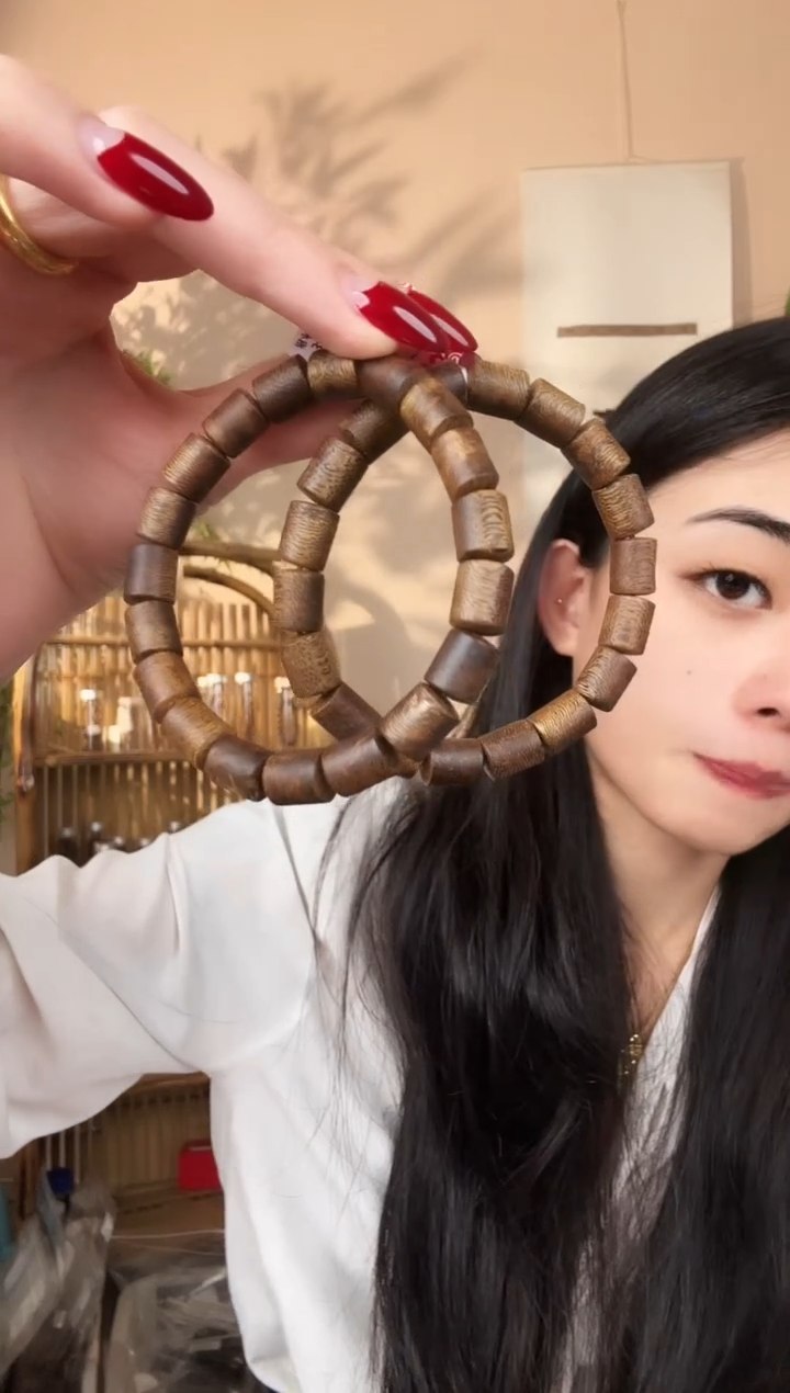 【闪购商品】沉香手串桶珠随型单圈1件多样性发货8