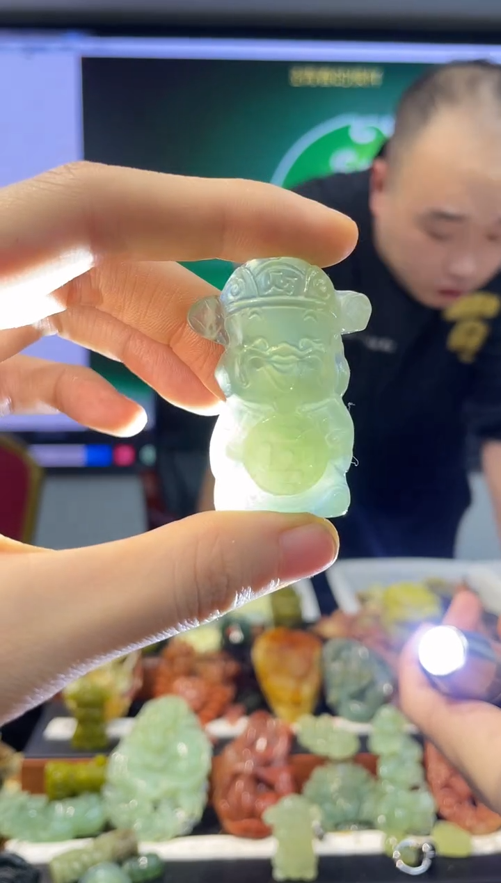 【闪购商品】岫玉吊坠未镶嵌·多样性发货*拍一发一