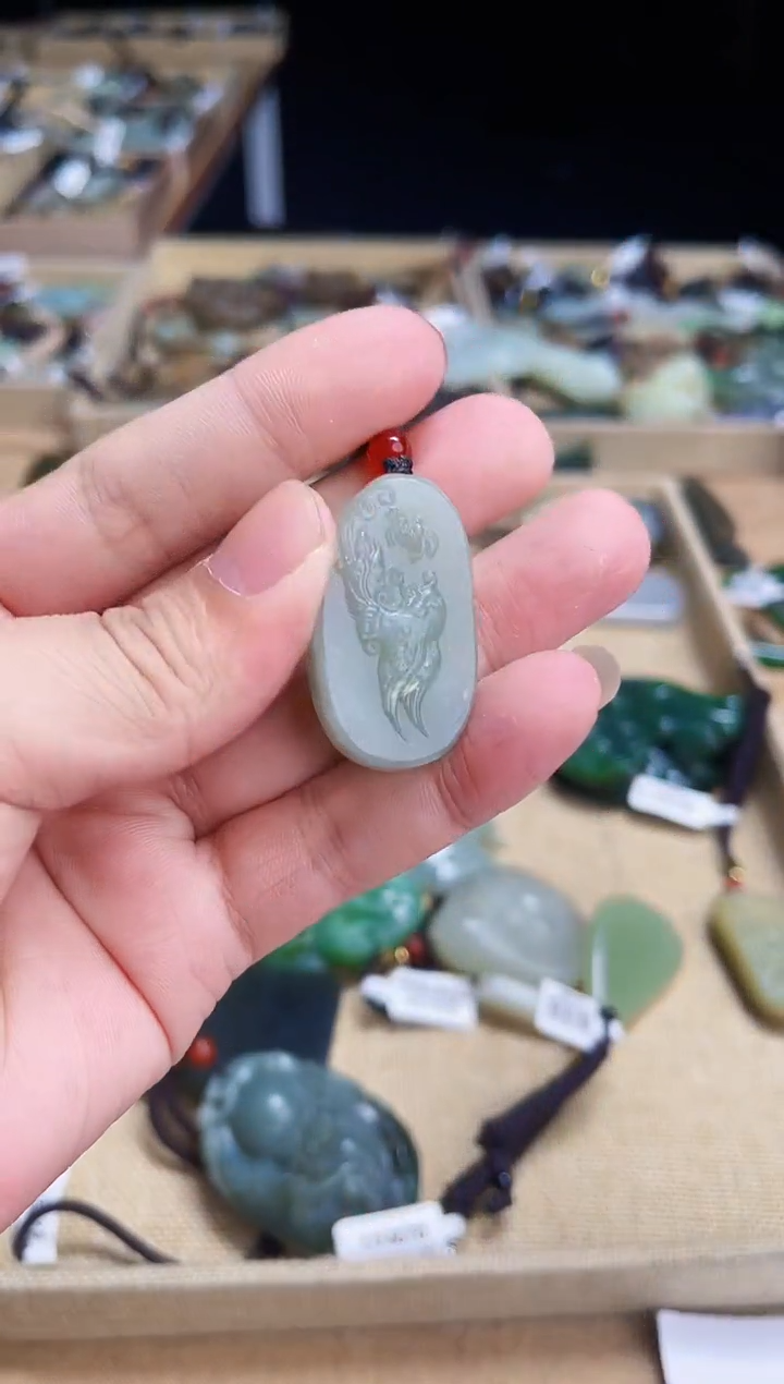 颈饰未镶嵌和田玉1