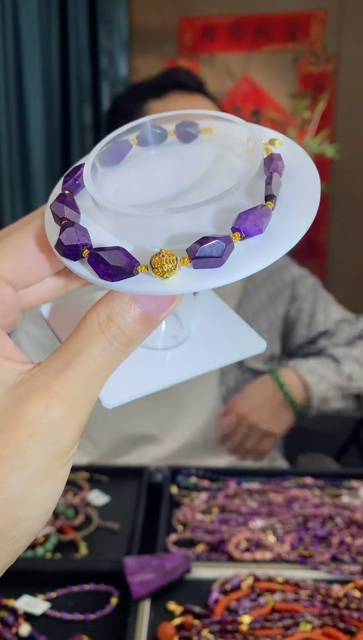 【闪购商品】苏纪石（舒俱来）手链18K金镶嵌150