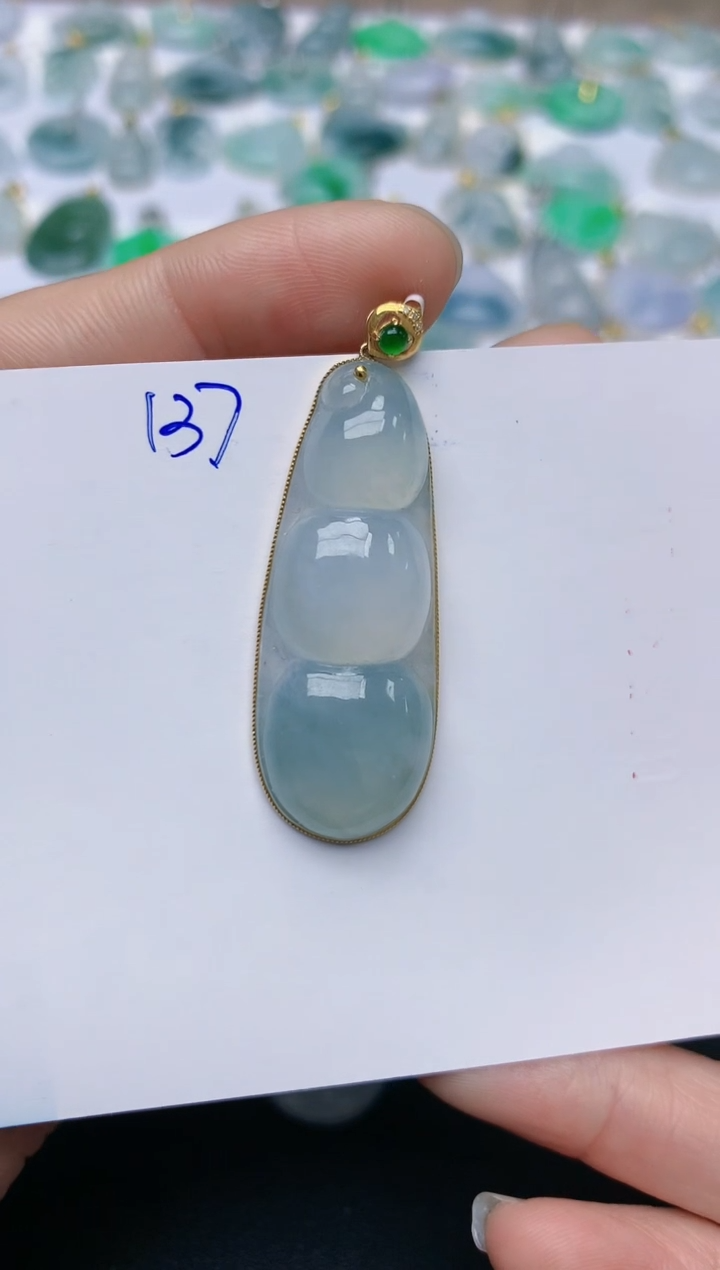 【闪购商品】翡翠颈饰18K金镶嵌天然翡翠A货    137