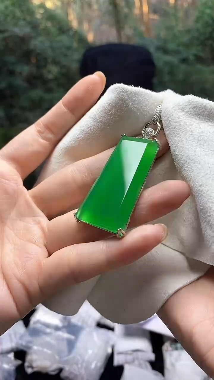 满色吊坠 所见即所得！！
