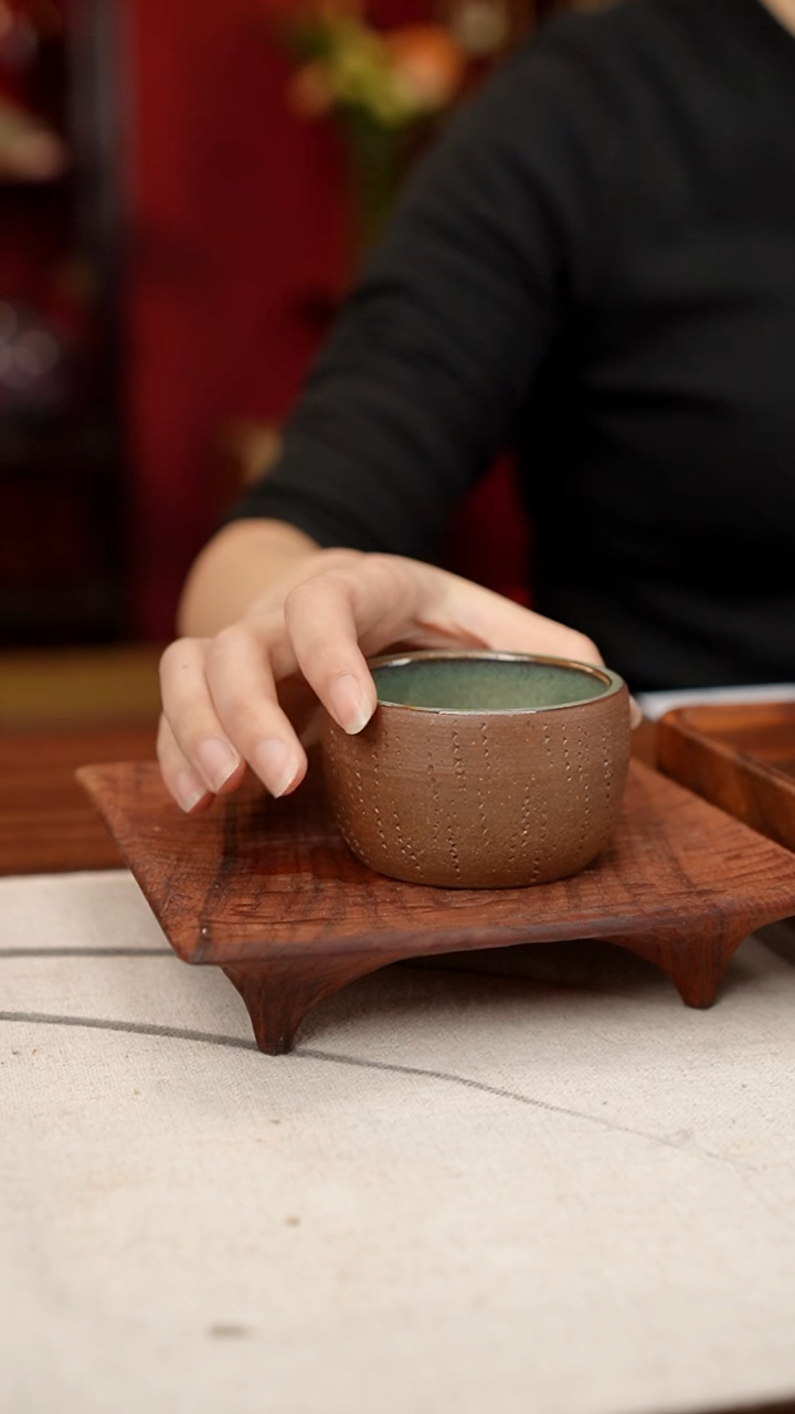 【闪购商品】摆件小师妹-钧瓷-信任