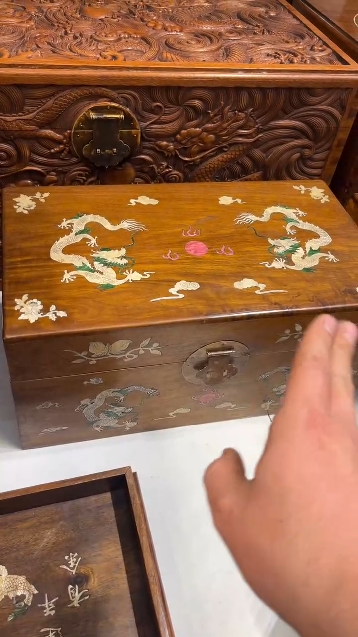 【闪购商品】木双龙戏珠收纳箱50