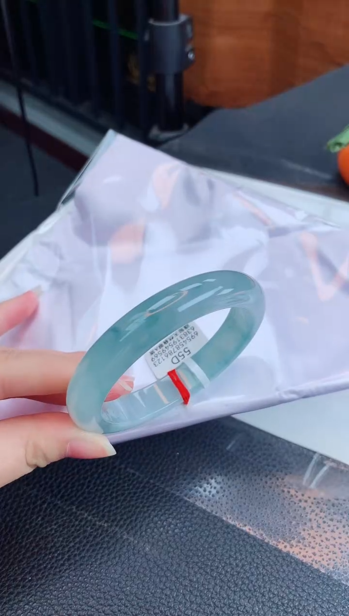 【闪购商品】翡翠手镯未镶嵌缅甸天然翡翠A货手镯