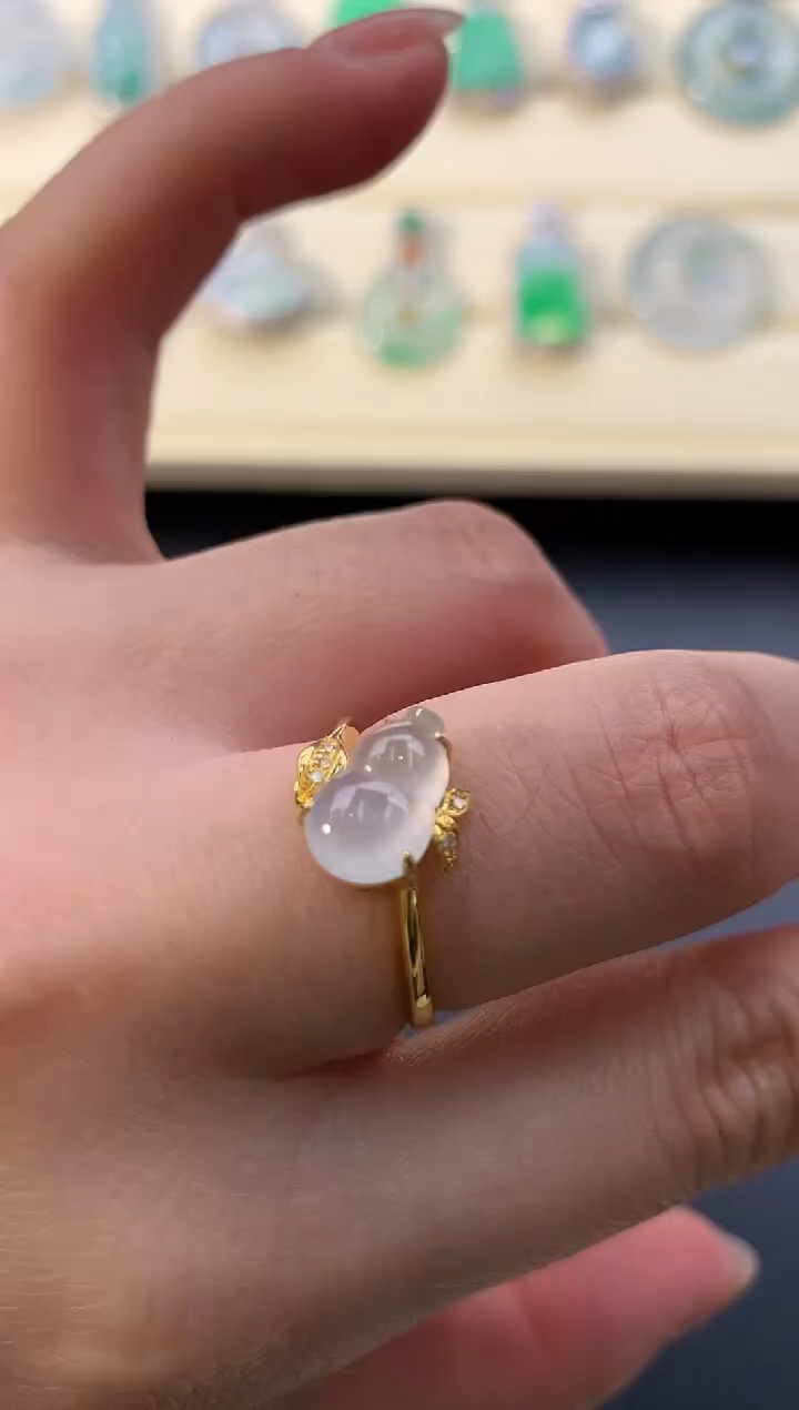 【闪购商品】翡翠颈饰18K金镶嵌D733    