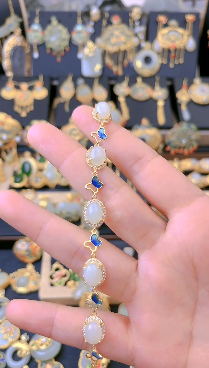 【闪购商品】和田玉手链银S925镀金镶嵌蝴蝶手链