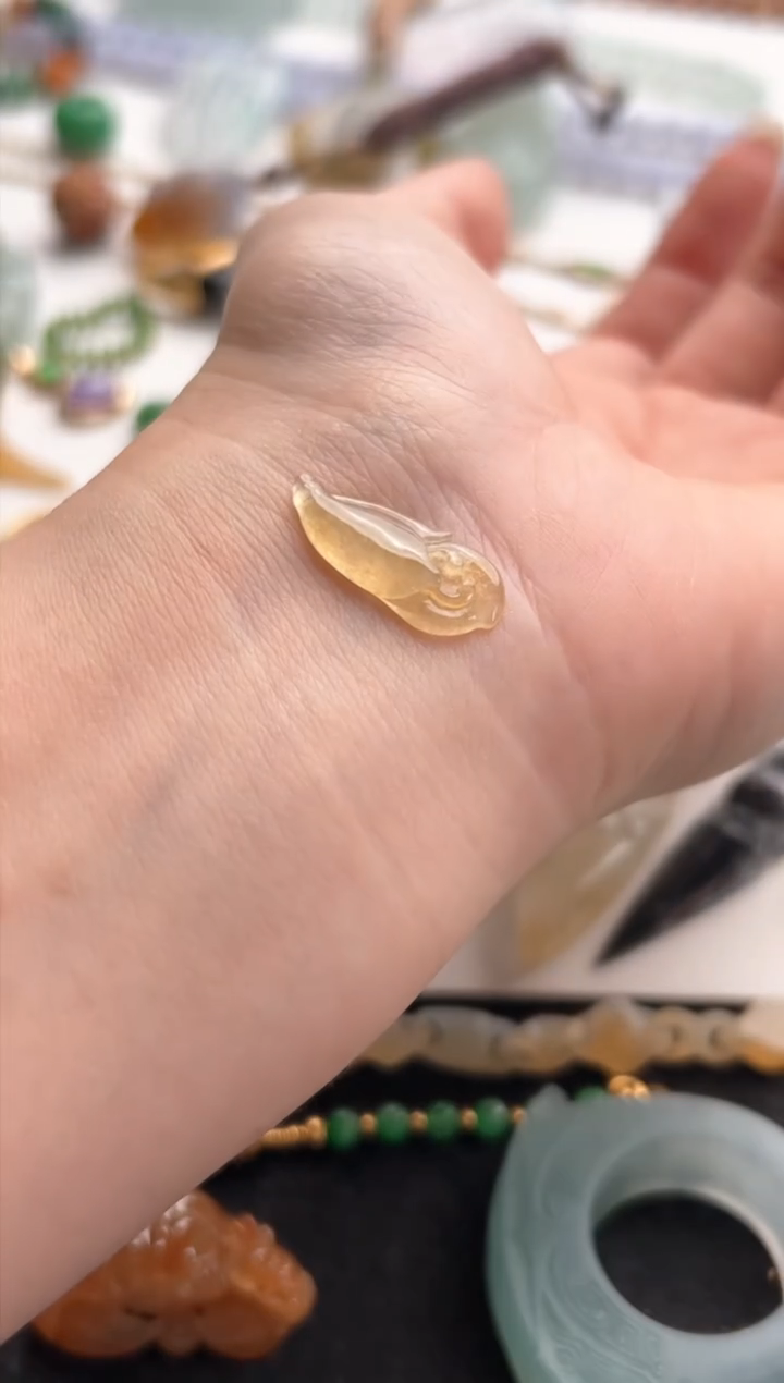 定制翡翠未镶嵌黄 玉兰花450