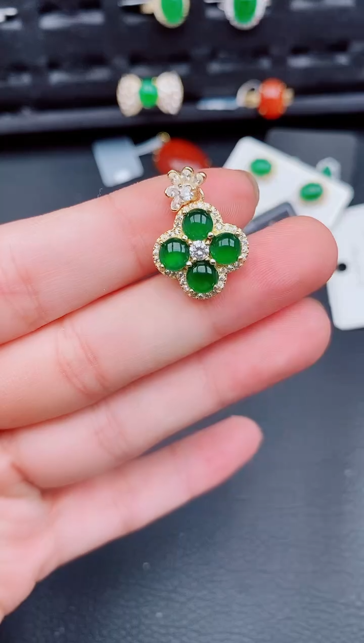 【闪购商品】翡翠颈饰银S925镶嵌天然a货翡翠499