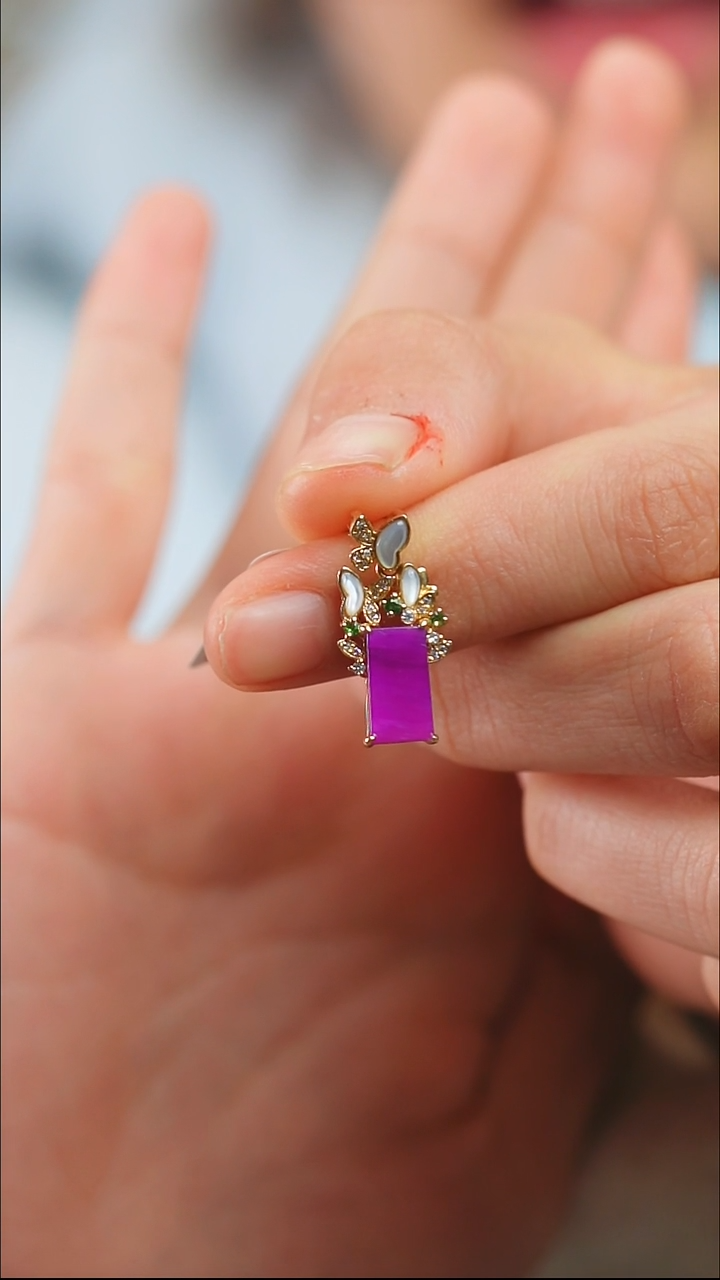 苏纪石（舒俱来）18K金镶嵌吊坠(不含链)80