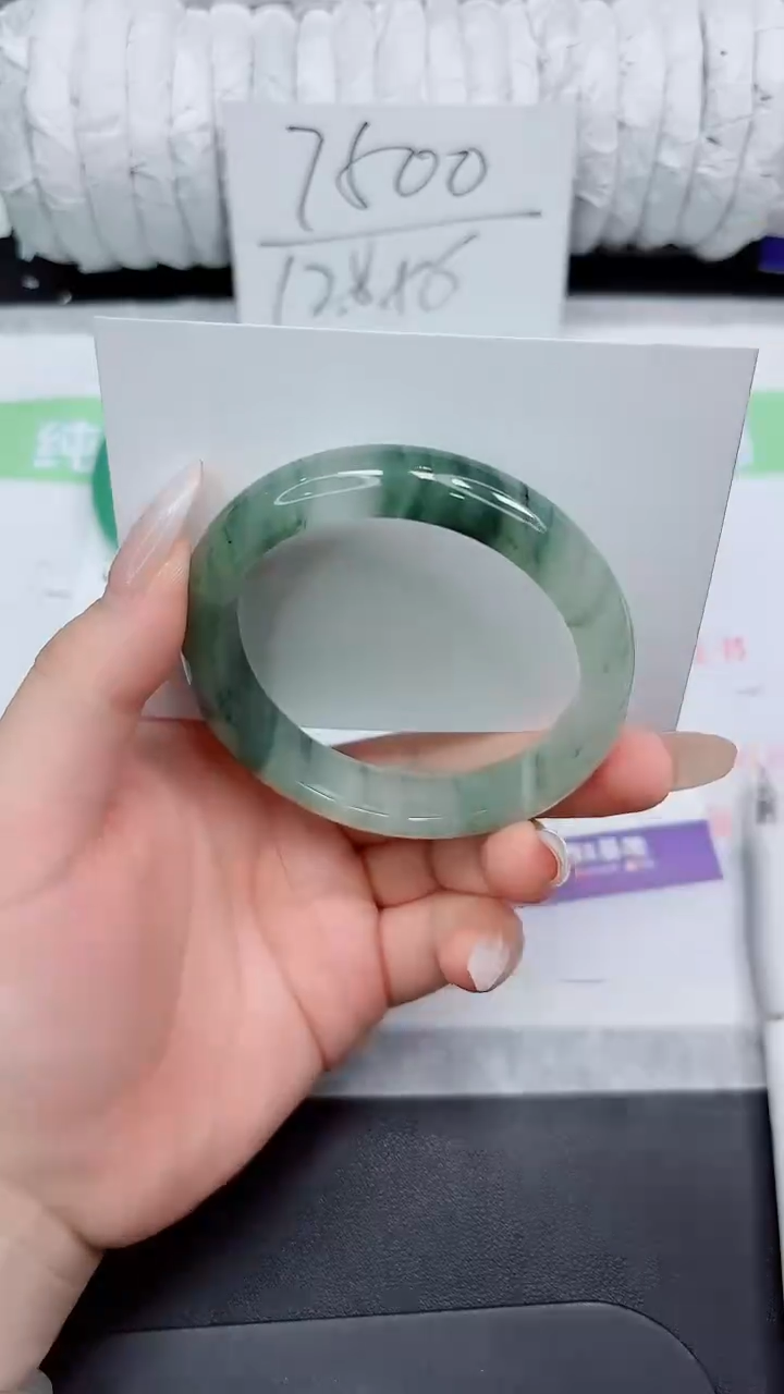 石英质玉手镯未镶嵌135-55