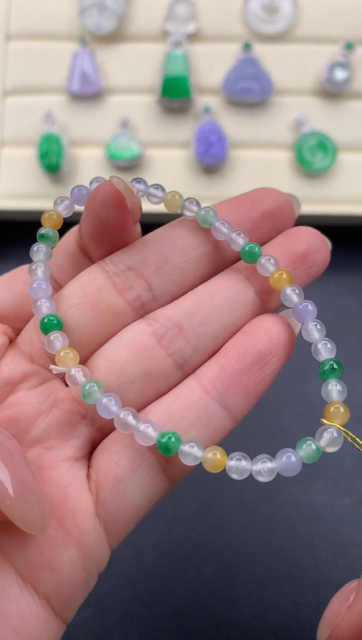 【闪购商品】翡翠颈饰未镶嵌Q932     