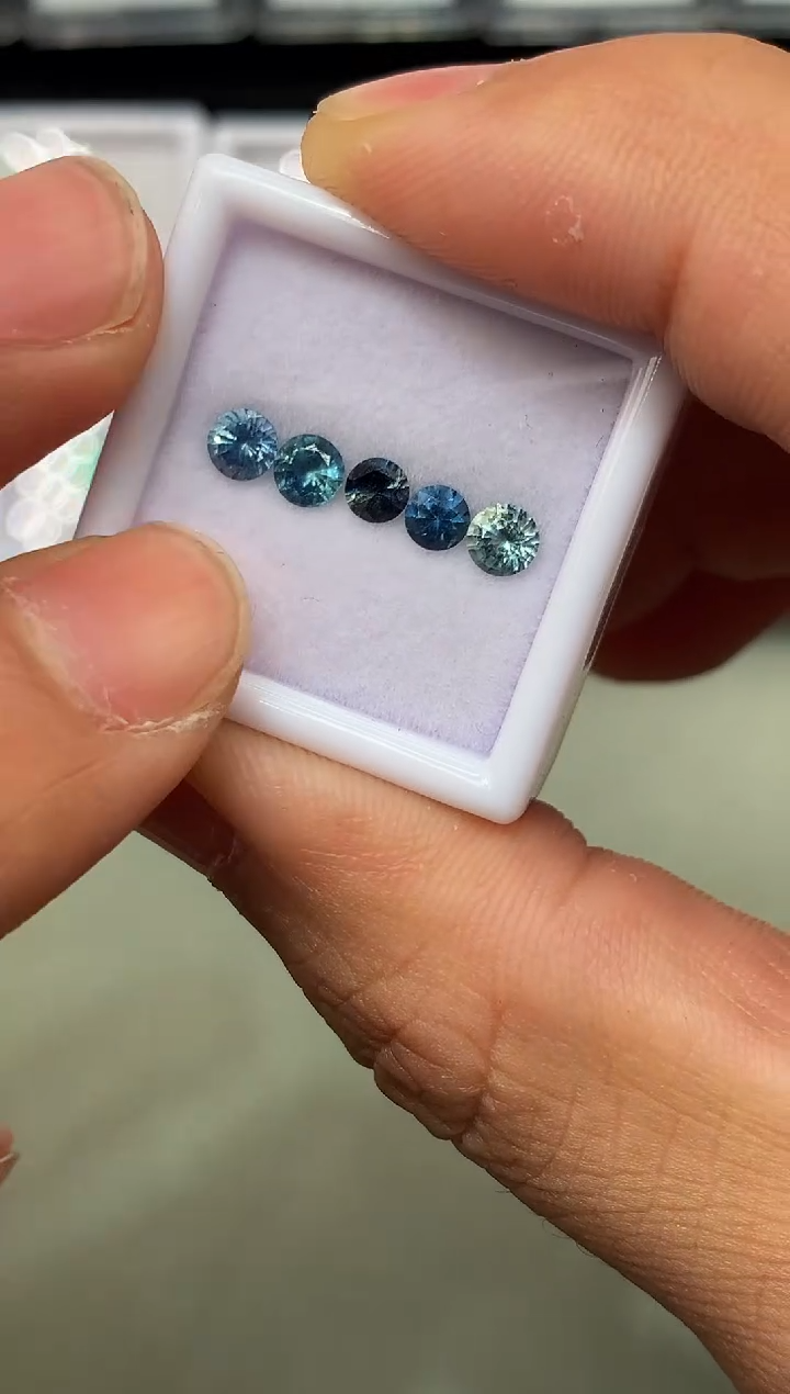 【闪购商品】定制蓝宝石裸石未镶嵌圆切 蓝宝石一盒5/P 1.39ct