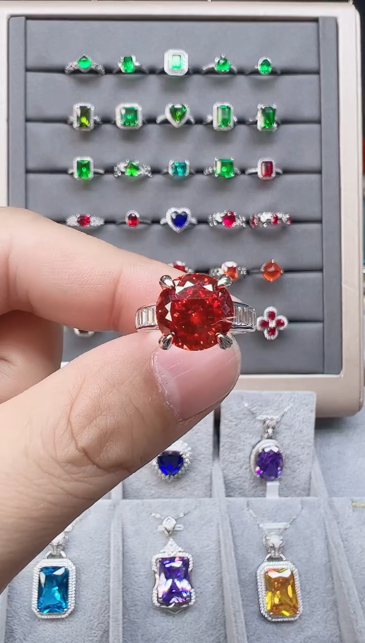 【闪购商品】石榴石（芬达石）戒指未镶嵌漏了