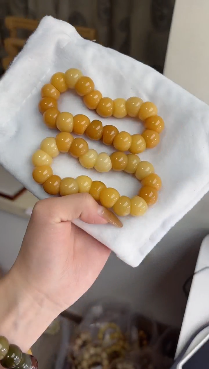 手串菩提根/象牙果沐j10奶糕玉化蒜瓣肠15mm手串（现穿）
